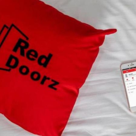 Reddoorz Plus @ Kwitang 2 Jakarta Exteriér fotografie